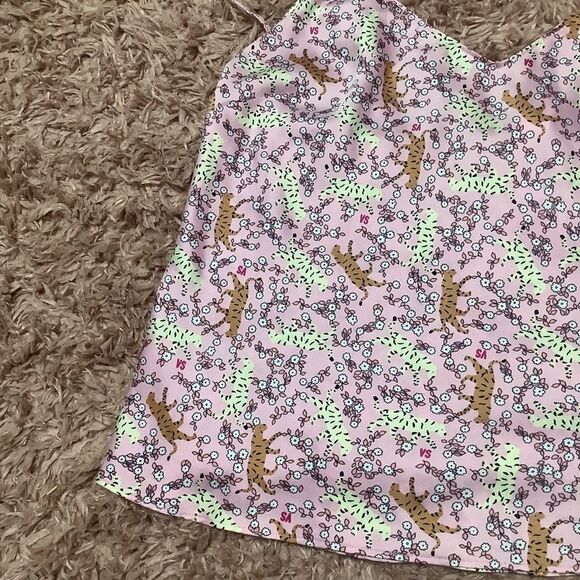 Victoria’s Secret Y2K Style Pastel Pink Retro Tiger Print Camisole Size Small - Picture 5 of 12